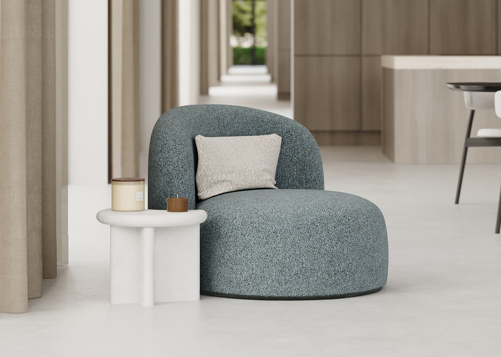 Mollis Lounge Chair