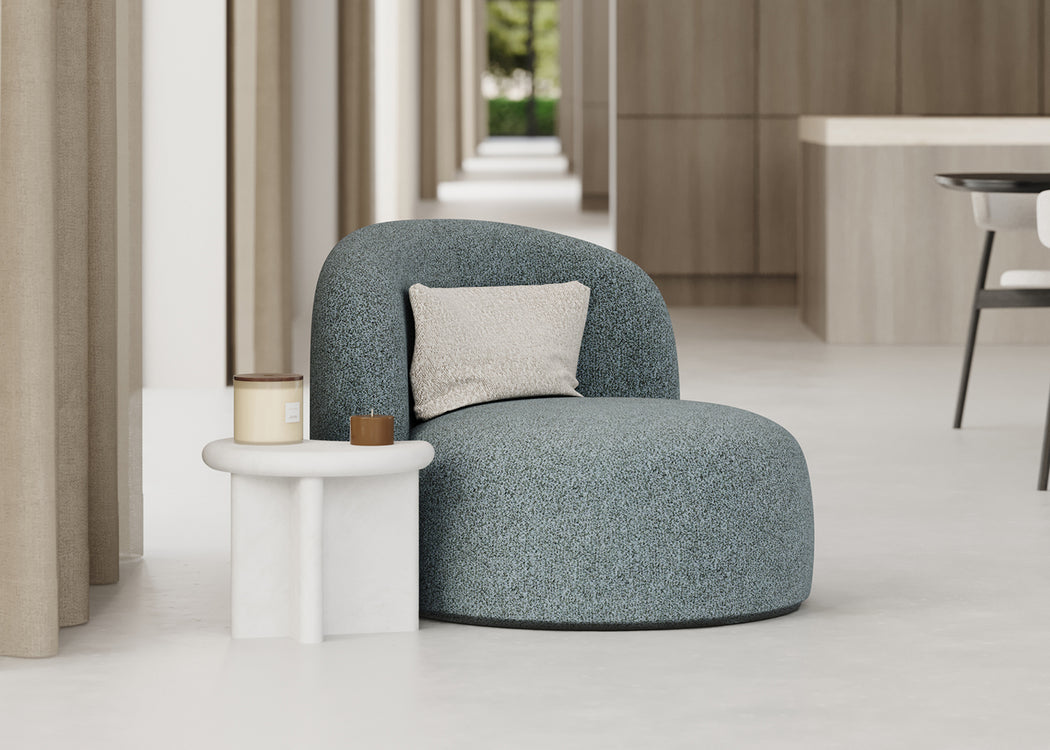 Mollis Lounge Chair