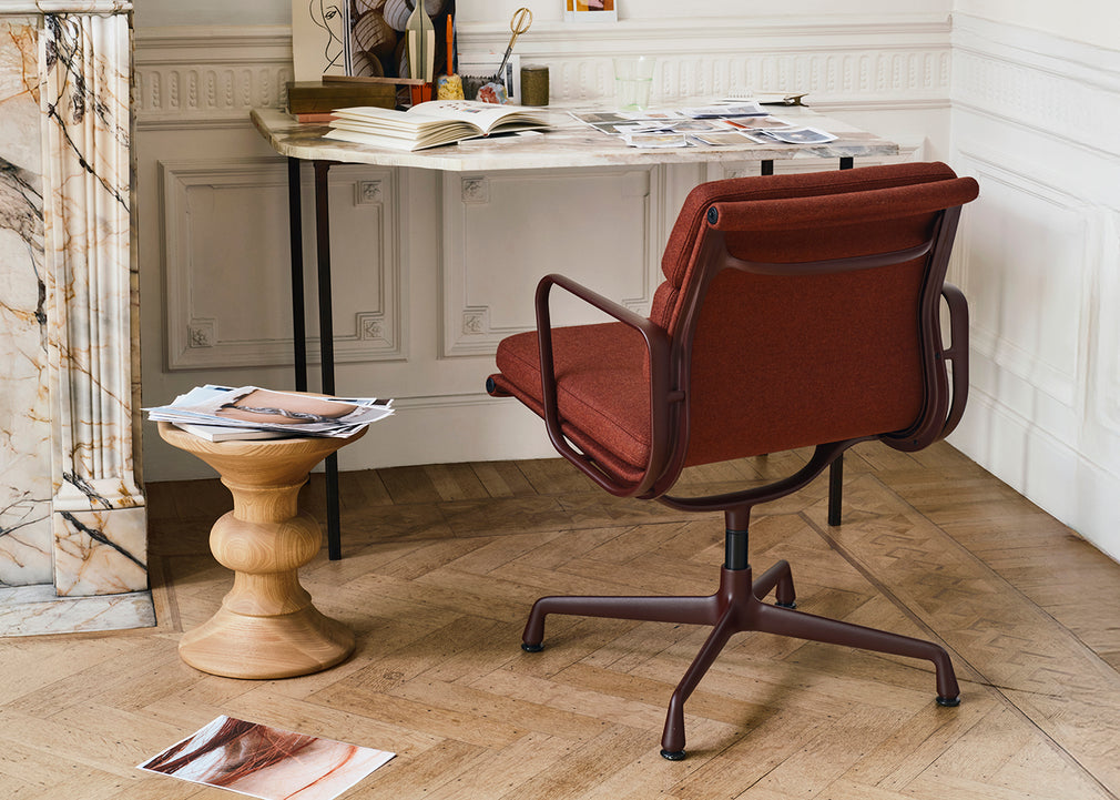 Eames Soft Pad Chair EA 208