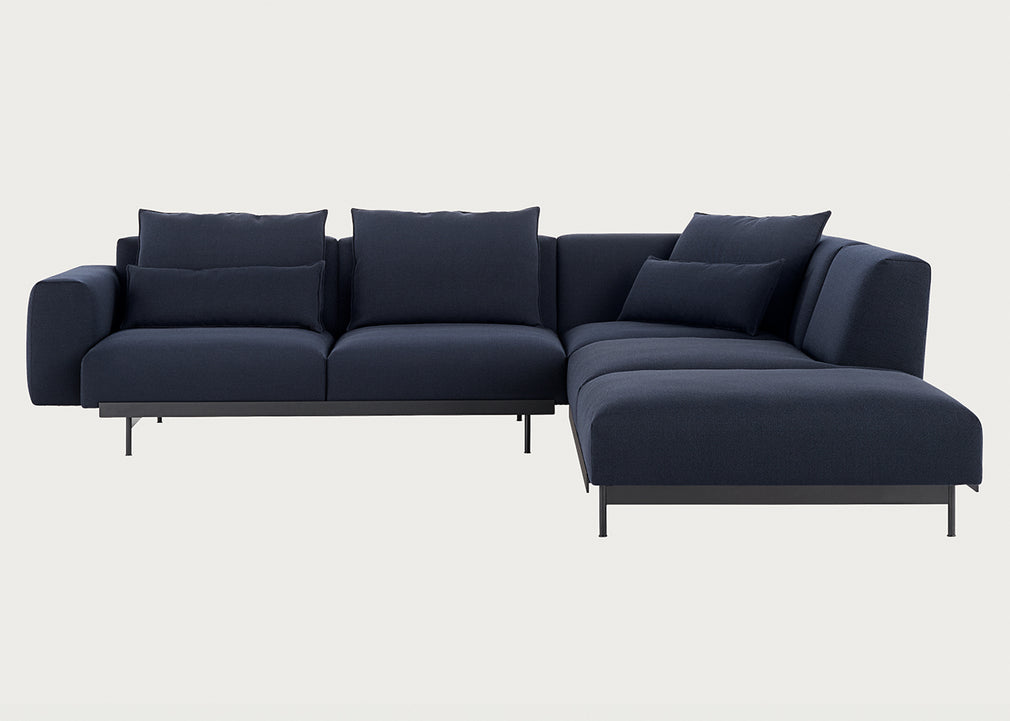 In Situ Right Hand Facing Chaise Sofa Vidar 554