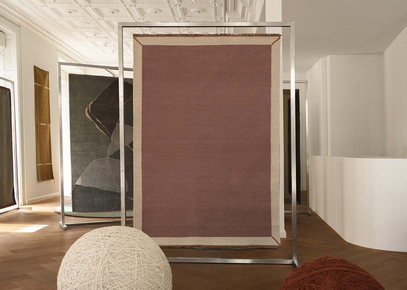 Lume Frame Rug Vintage Rose