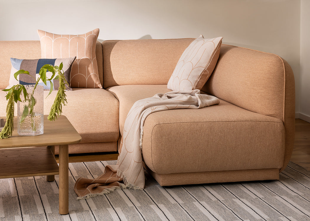 Méris Right Hand Facing Corner Sofa