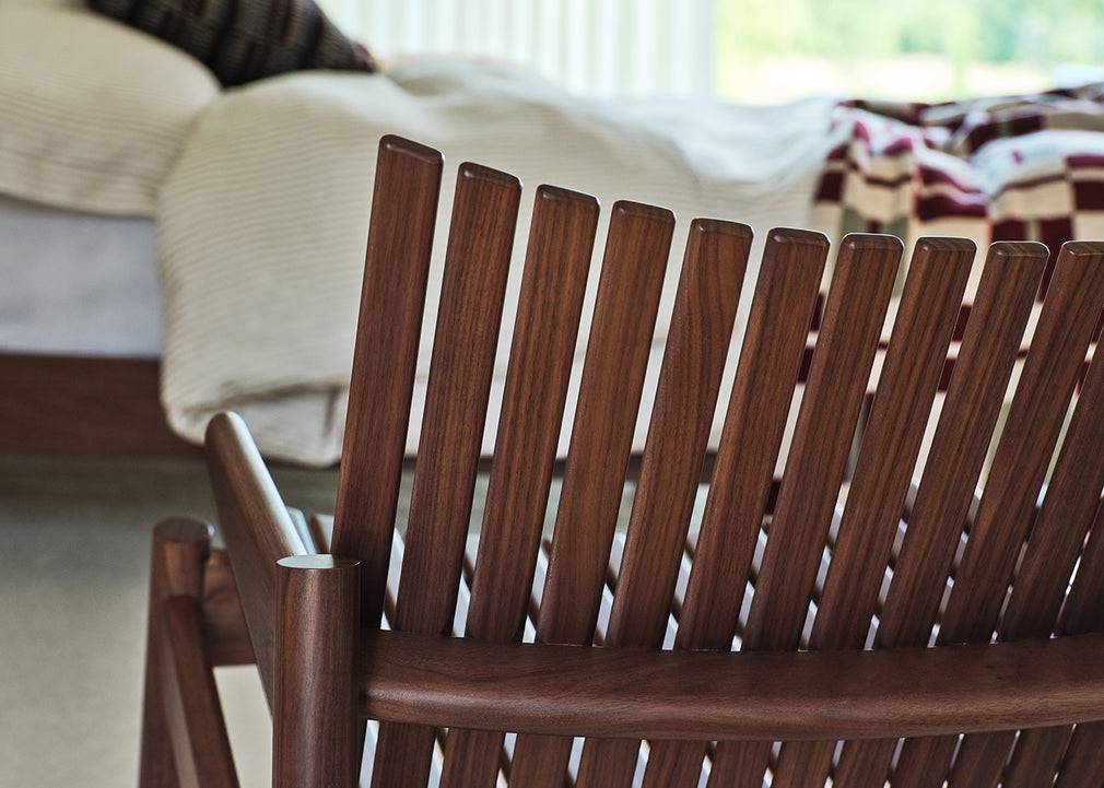 Coast Lounge Chair Walnut