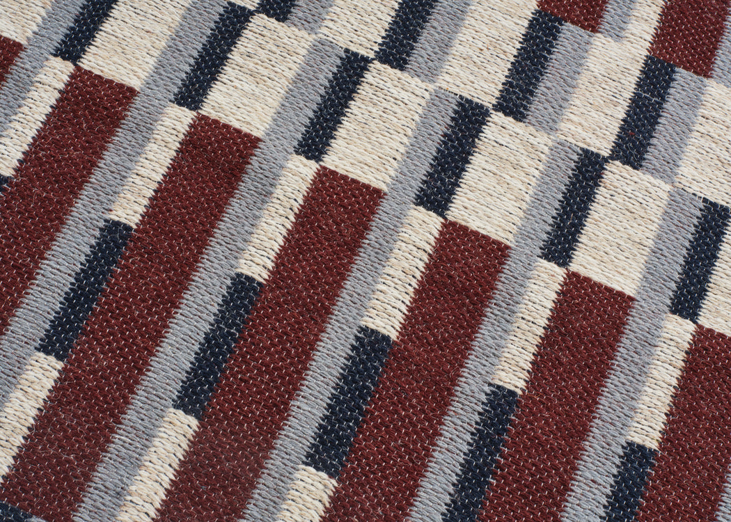 Offset Rug Burgundy