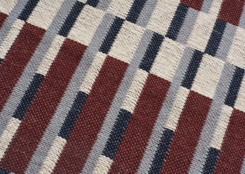 Offset Rug Burgundy
