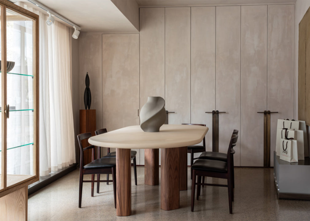 Pillar Dining Table