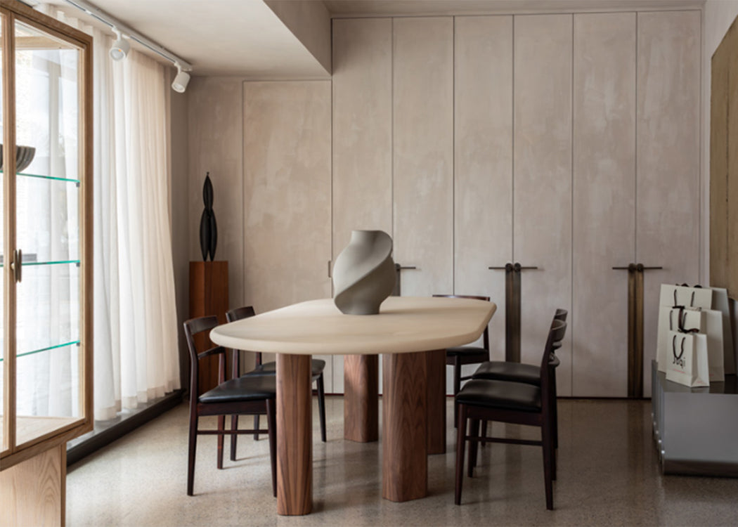 Pillar Dining Table