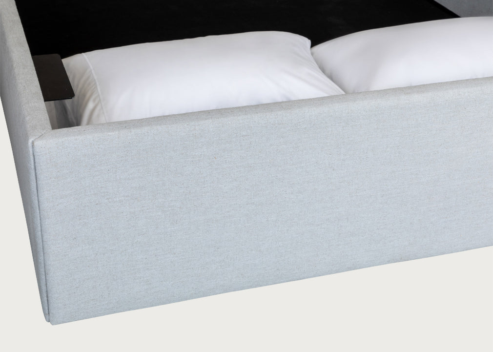 Retta Headboard