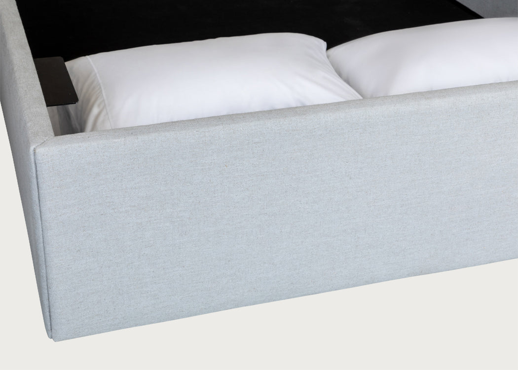 Retta Headboard