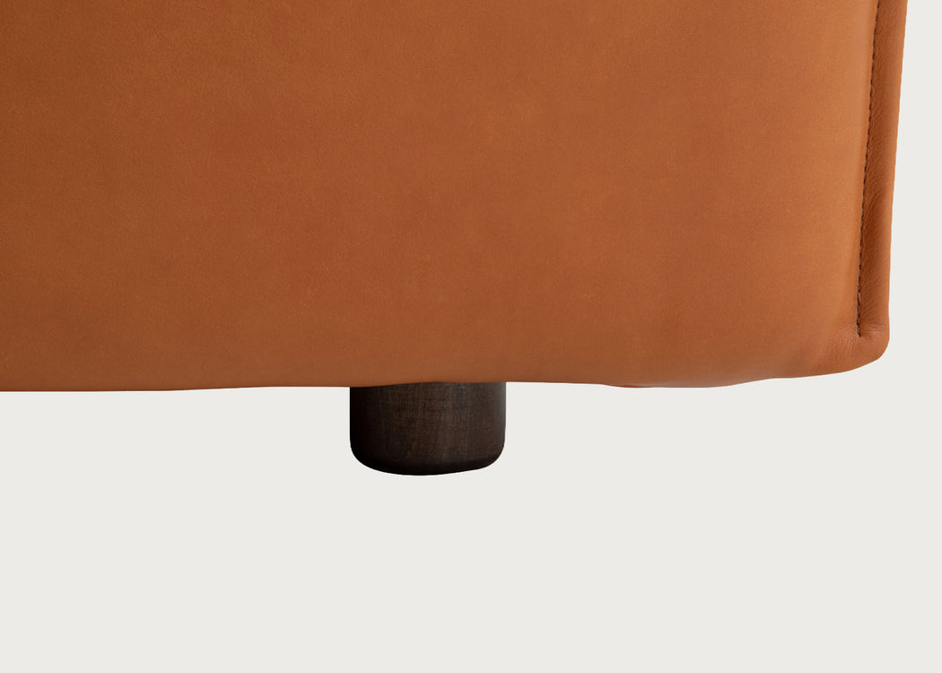 Valley Loveseat