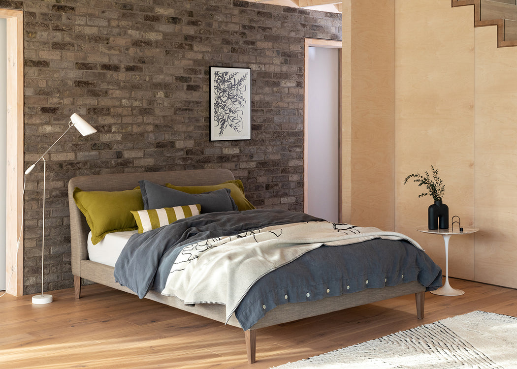 Wallis Bed