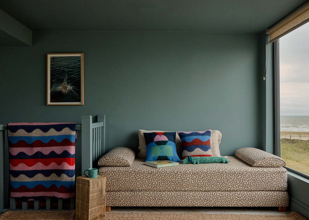 Wiggle Square Cushion