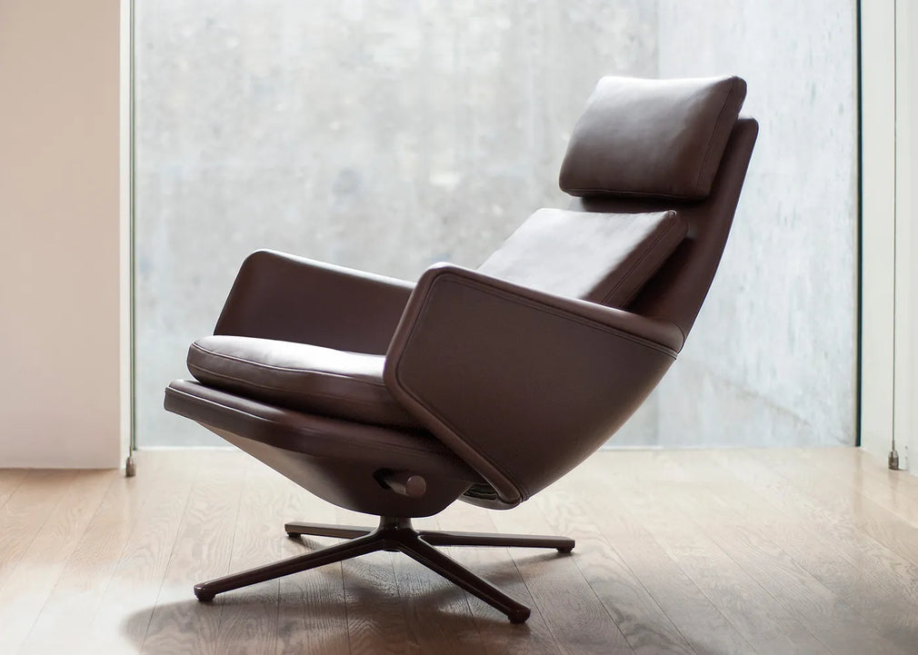 Grand Relax Chair & Ottoman Leather Umbra Grey Basic Dark Metal Base