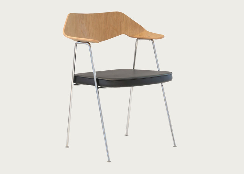 675 Chair Oak / Chrome / Black Leather