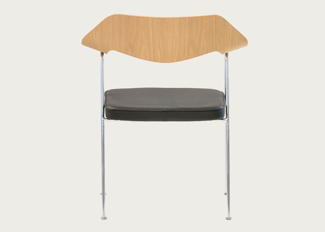 675 Chair Oak / Chrome / Black Leather