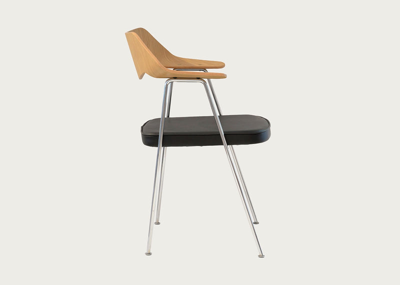 675 Chair Oak / Chrome / Black Leather