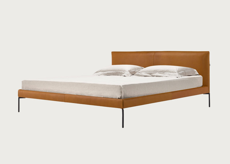 Matera Bed Super King / Daino Leather Treacle / Black