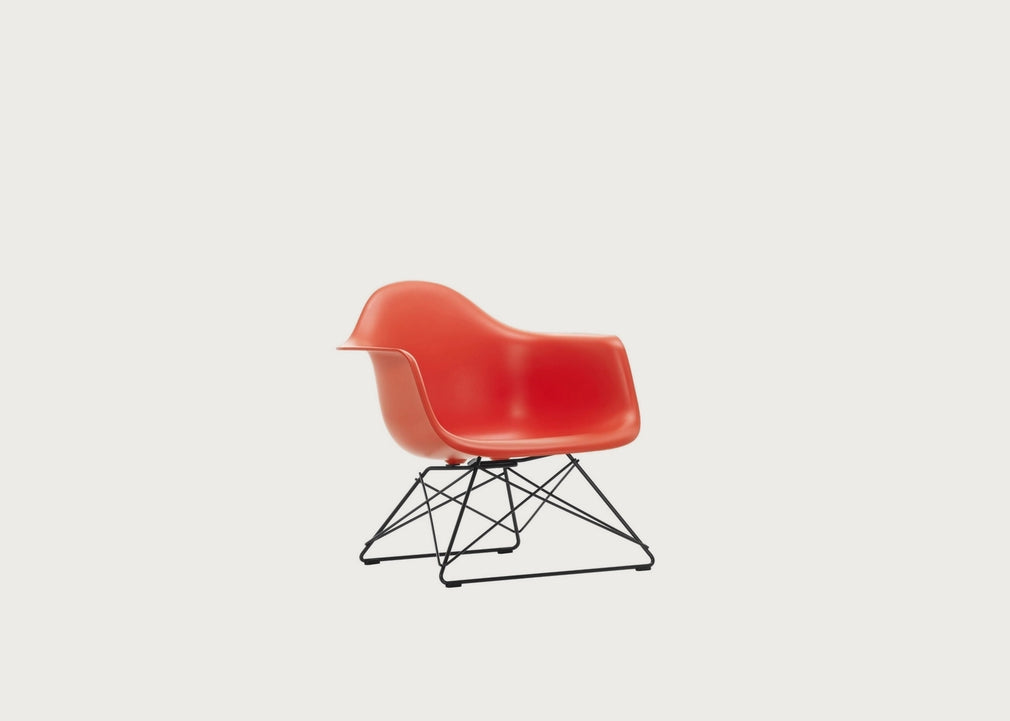 Eames Plastic Armchair RE LAR Poppy Red / LAR Basic Dark Powder