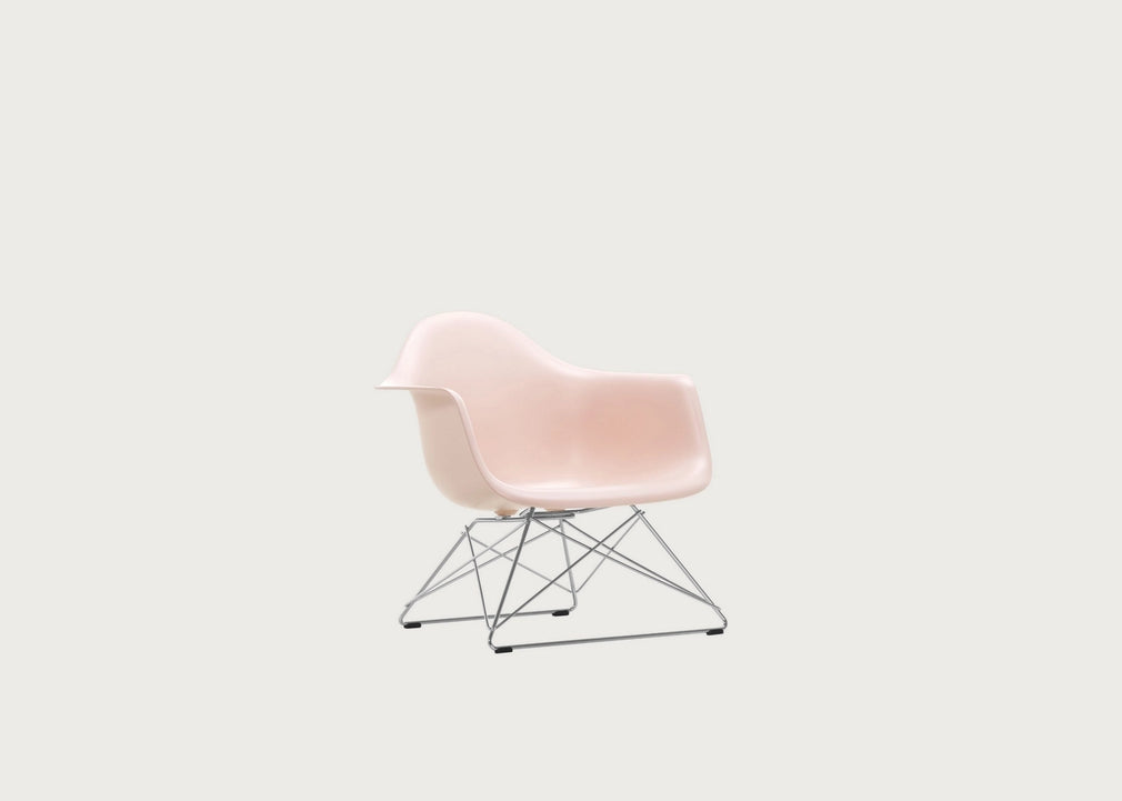 Eames Plastic Armchair RE LAR Pale Rose / LAR Chrome