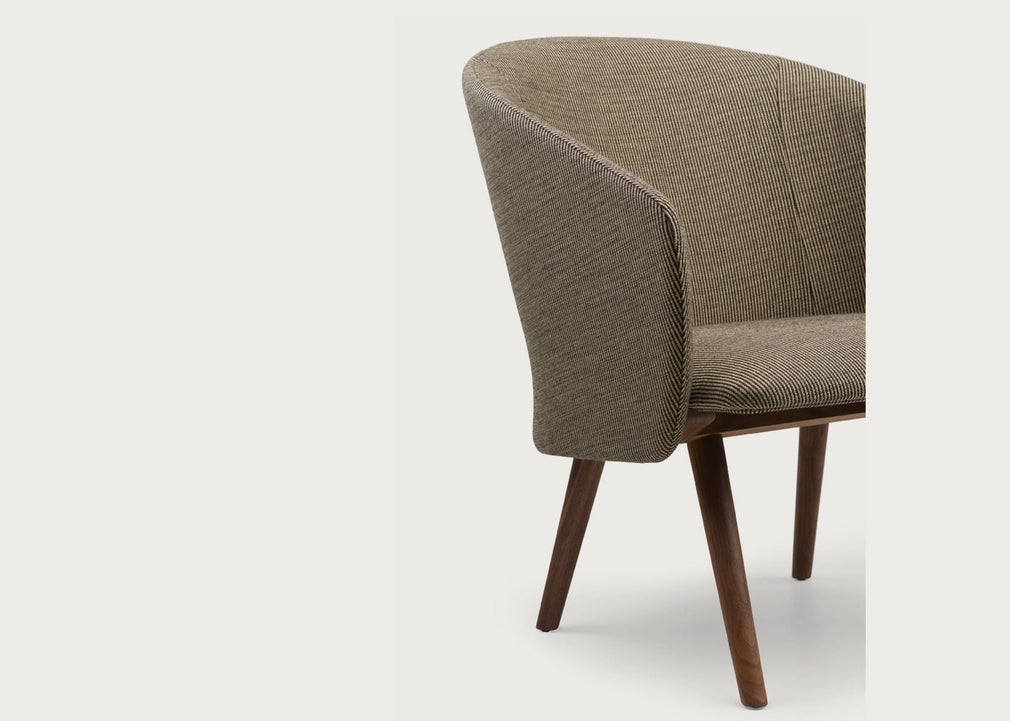 Saia Lounge Chair Kvadrat Fuse 351