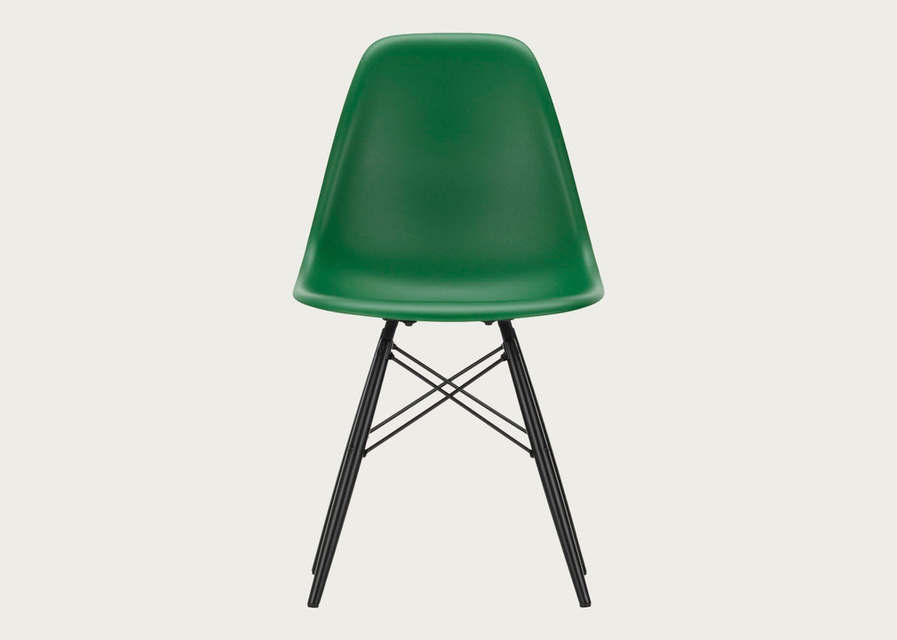Eames Plastic Side Chair RE DSW Emerald / DSW Black Maple