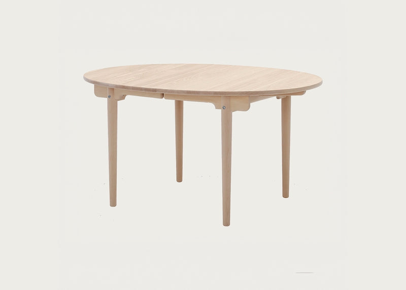 CH337 Dining Table Soaped Oak