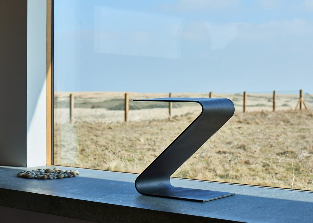 Kvara Side Table