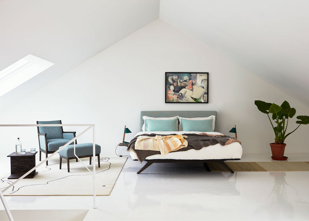 Hepburn Bed King / Kvadrat Vidar Dark Green
