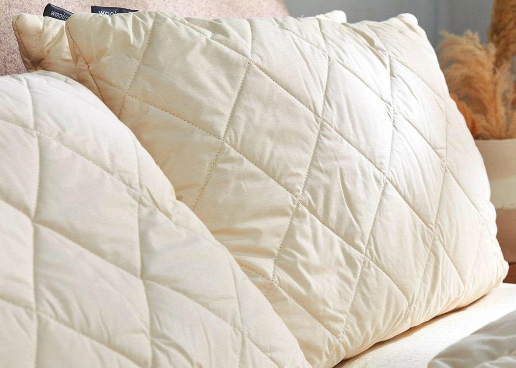 Deluxe Wool Pillow Standard