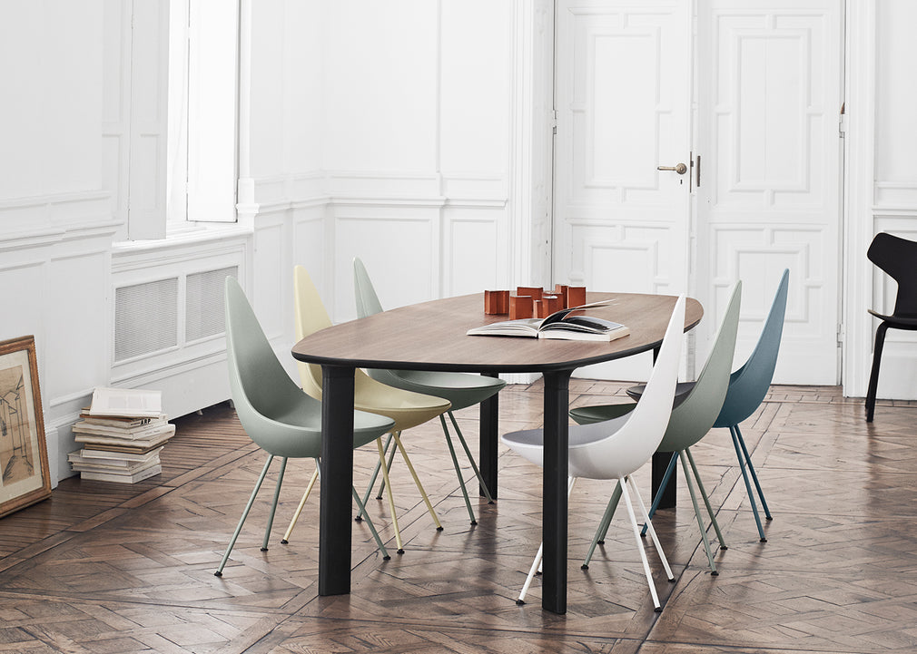 Analog Dining Table Walnut / 4-6 Seater