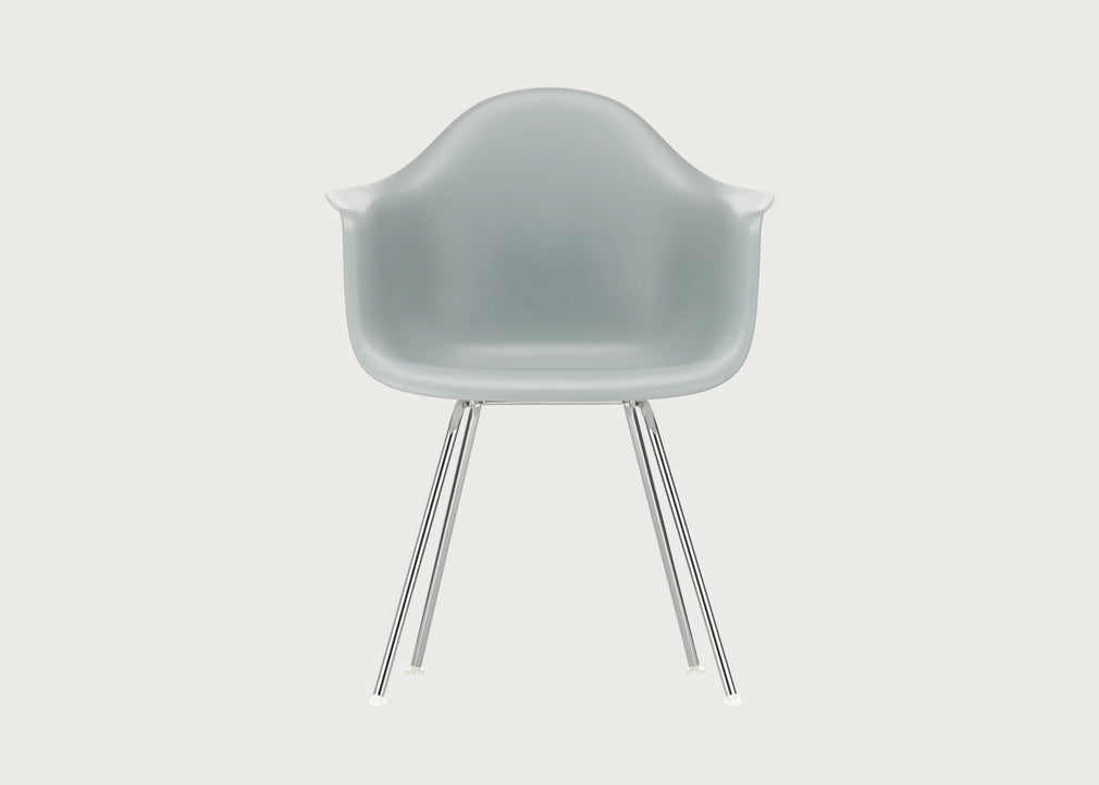 Eames Plastic Armchair RE DAX Ice Grey / Dax Basic Dark Powder