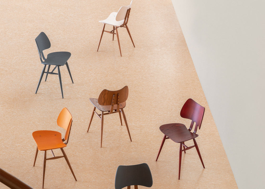 Butterfly Chair Black Ash