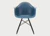 Eames Plastic Armchair RE DAW Ice Grey / DAW Dark Maple