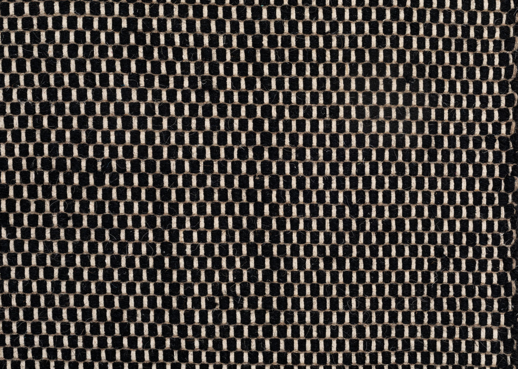 Asko Rug Black 140cm x 200cm