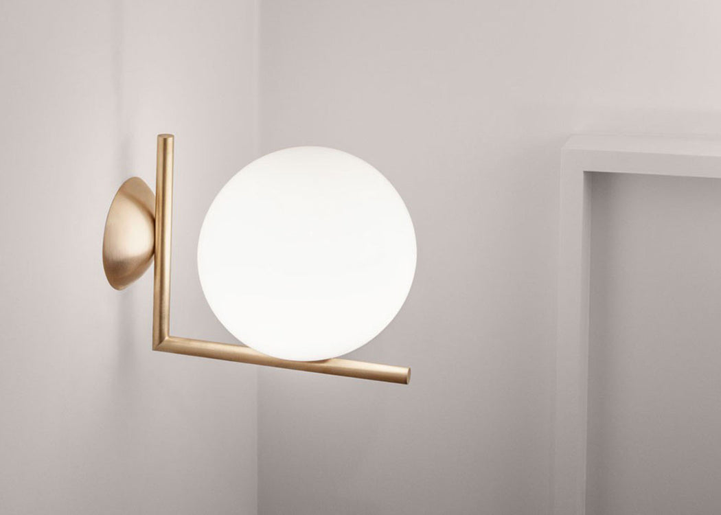 IC W2 Wall Light Brass