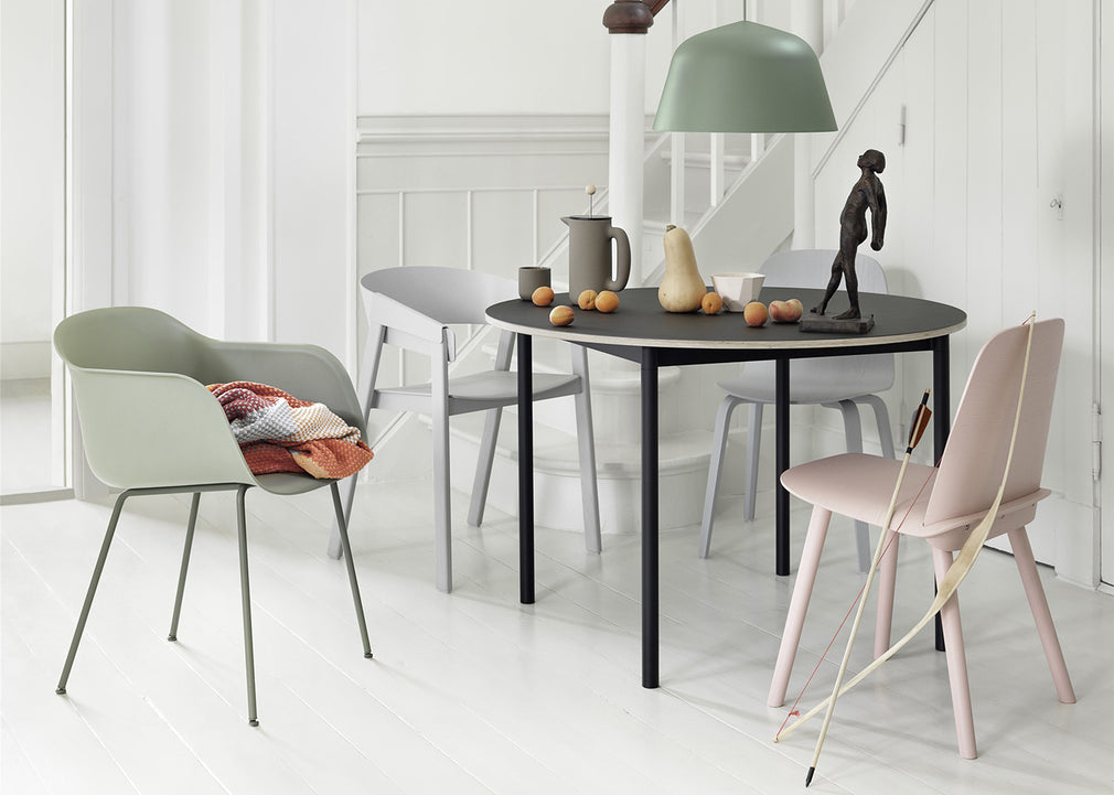 Fiber Armchair Tube Base Black
