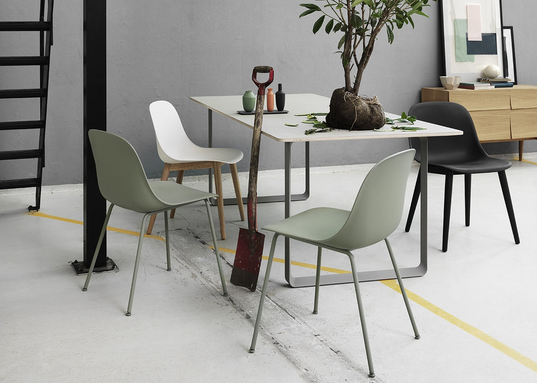 Fiber Side Chair Tube Base Black