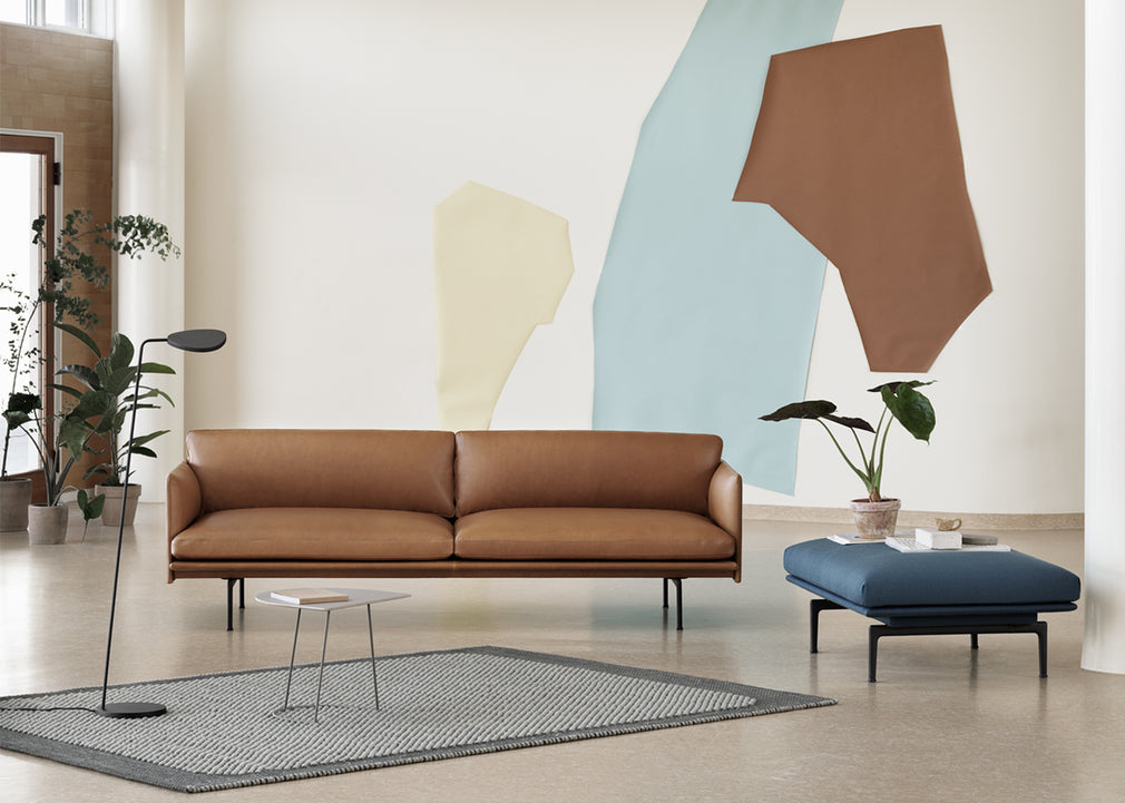 Outline 2 Seater Sofa Kvadrat Remix Dark Grey 163 / Black
