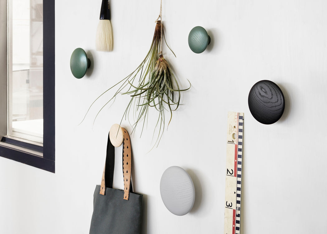 The Dots Set of 5 Coat Hooks Oak