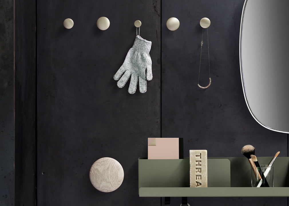 The Dots Set of 5 Coat Hooks Oak