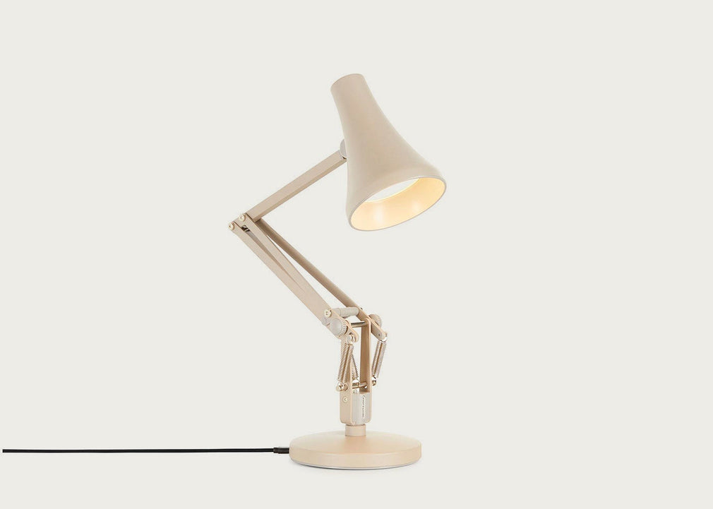 90 Mini Mini Desk Lamp Black and Black