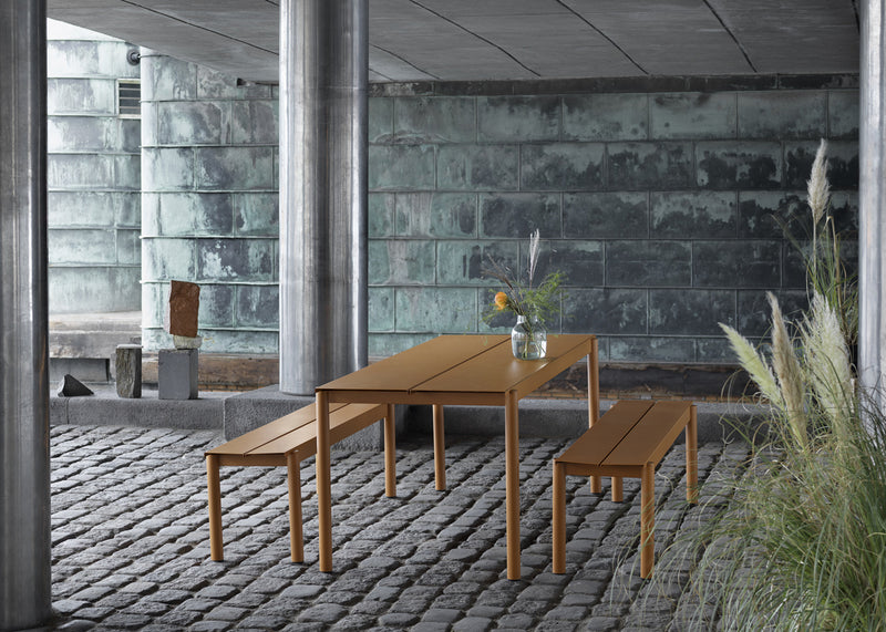 Linear Outdoor Steel Bench Black / Medium