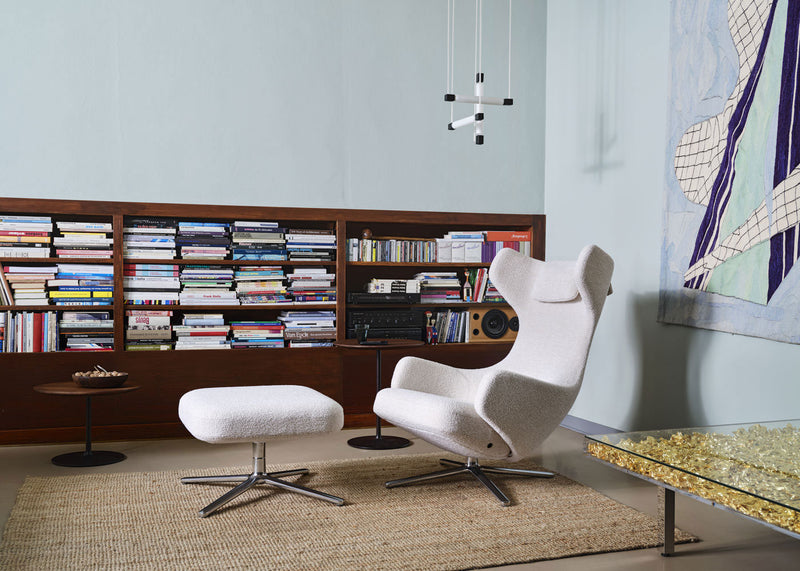 Grand Repos Chair Premium Leather Ochre 62 / Polished Aluminium