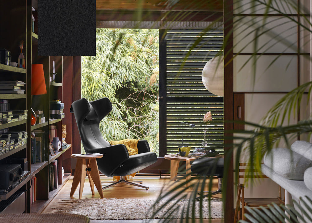 Grand Repos Chair Premium Leather Ochre 62 / Polished Aluminium