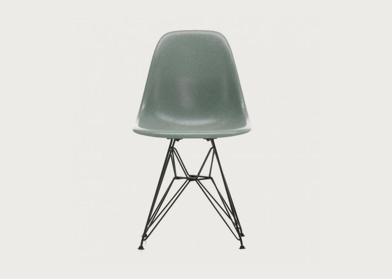 Eames Fibreglass Side Chair DSR Parchment