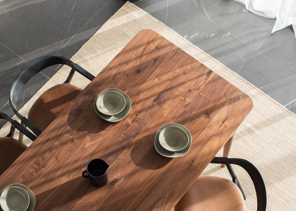 Fawn Dining Table Natural Oiled Walnut / 160cm x 90cm