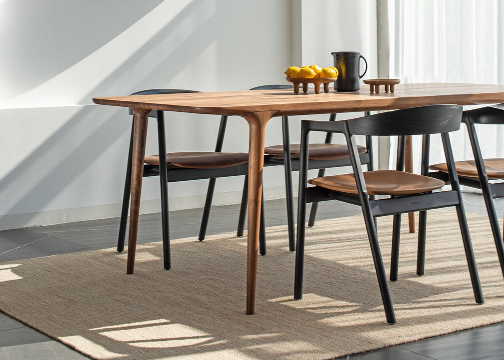 Fawn Dining Table Natural Oiled Walnut / 160cm x 90cm