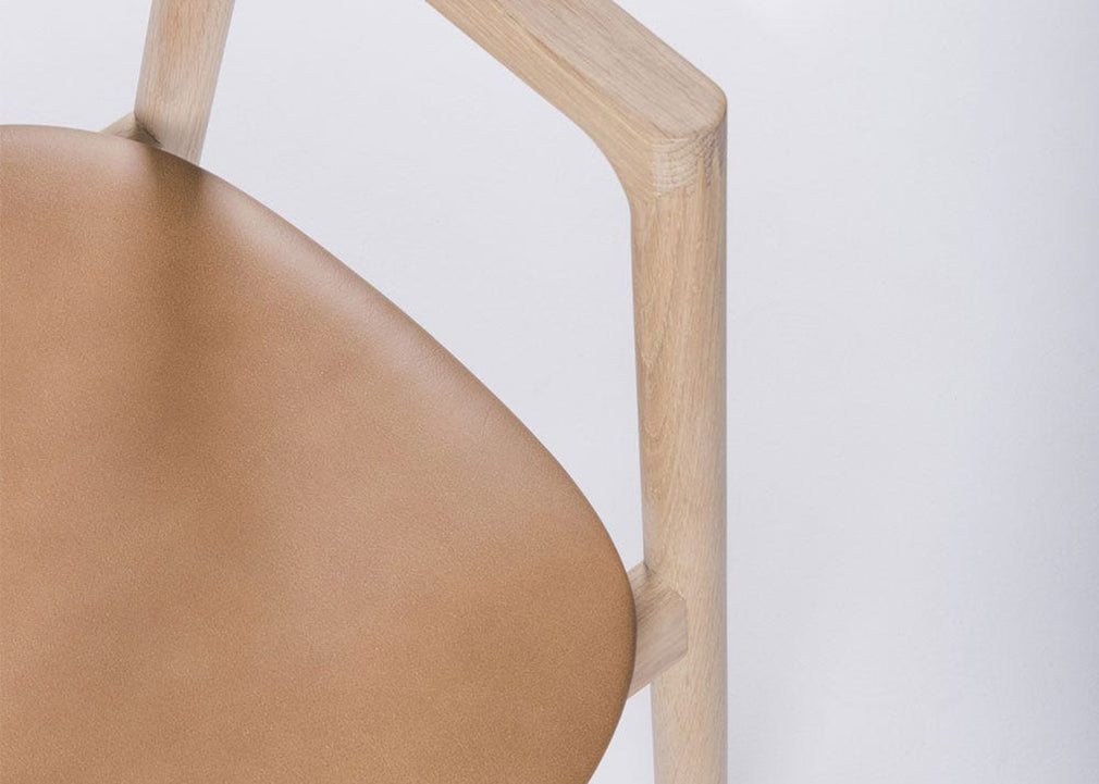 Muna Dining Chair White Oiled Oak / Dakar Leather Stone