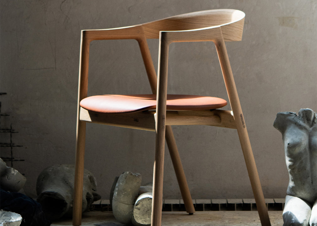 Muna Dining Chair White Oiled Oak / Dakar Leather Stone