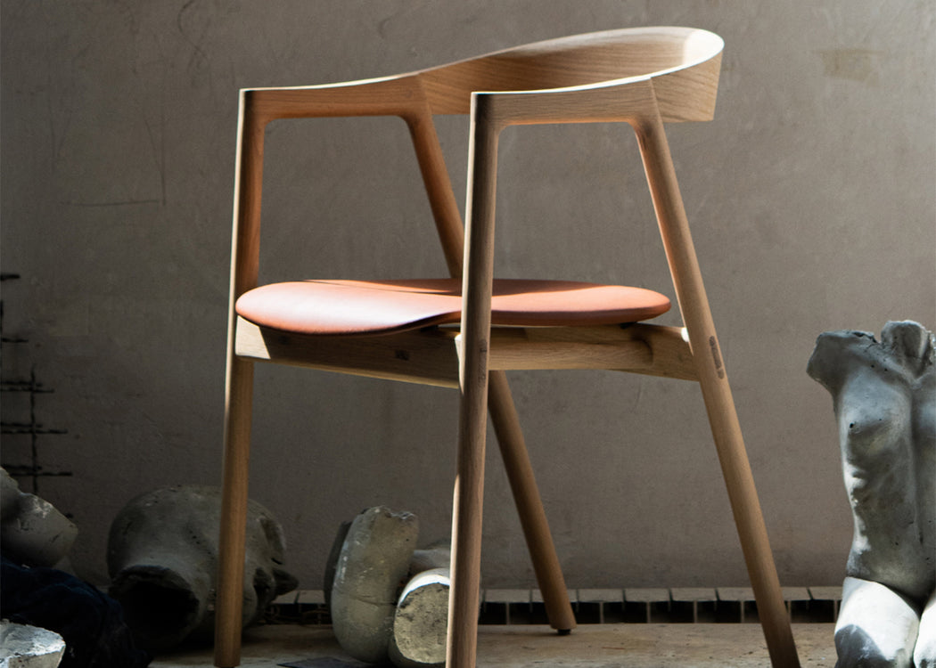 Muna Dining Chair White Oiled Oak / Dakar Leather Stone